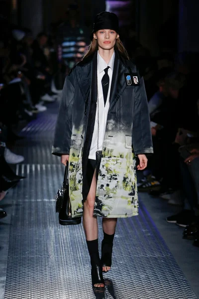 Look 55